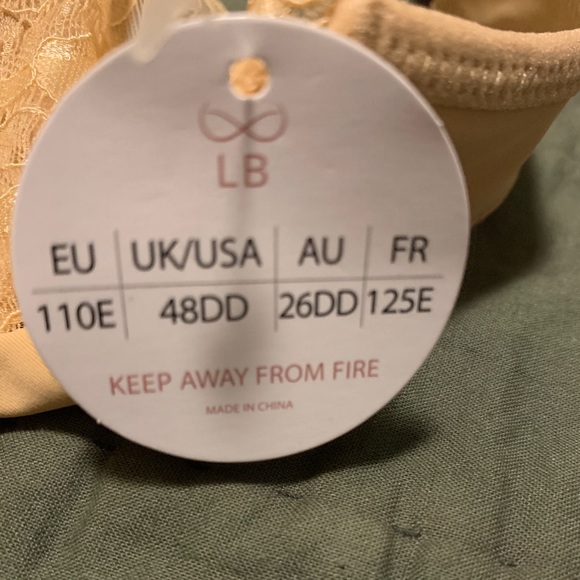 Plus size bra - Picture 2 of 2